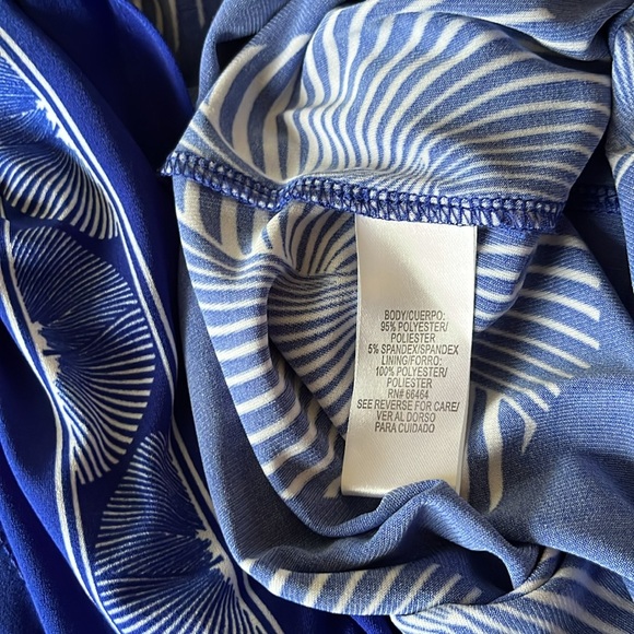 Sandra Darren gorgeous wrap dress - Picture 8 of 8